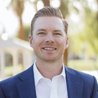 Greg Wallis headshot