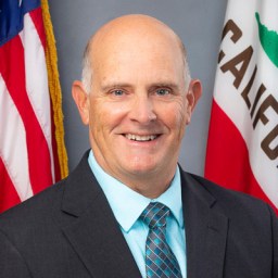 Headshot of Kelly Seyarto