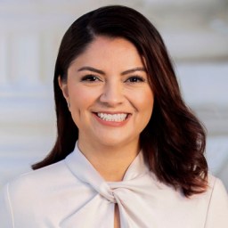 Headshot of Lena Gonzalez