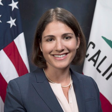 Rebecca Bauer-Kahan headshot