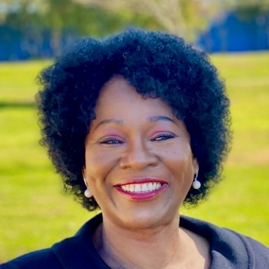 Tina McKinnor headshot